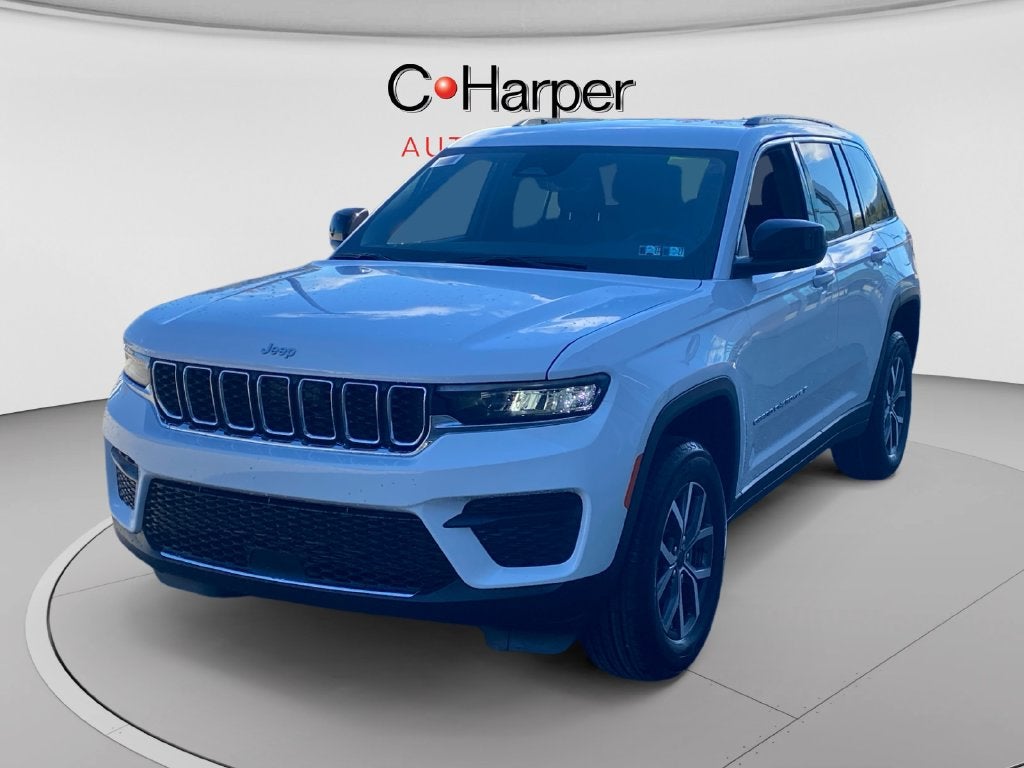 2027 Jeep Grand Cherokee Laredo