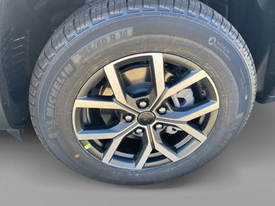 2027 Jeep Grand Cherokee Laredo