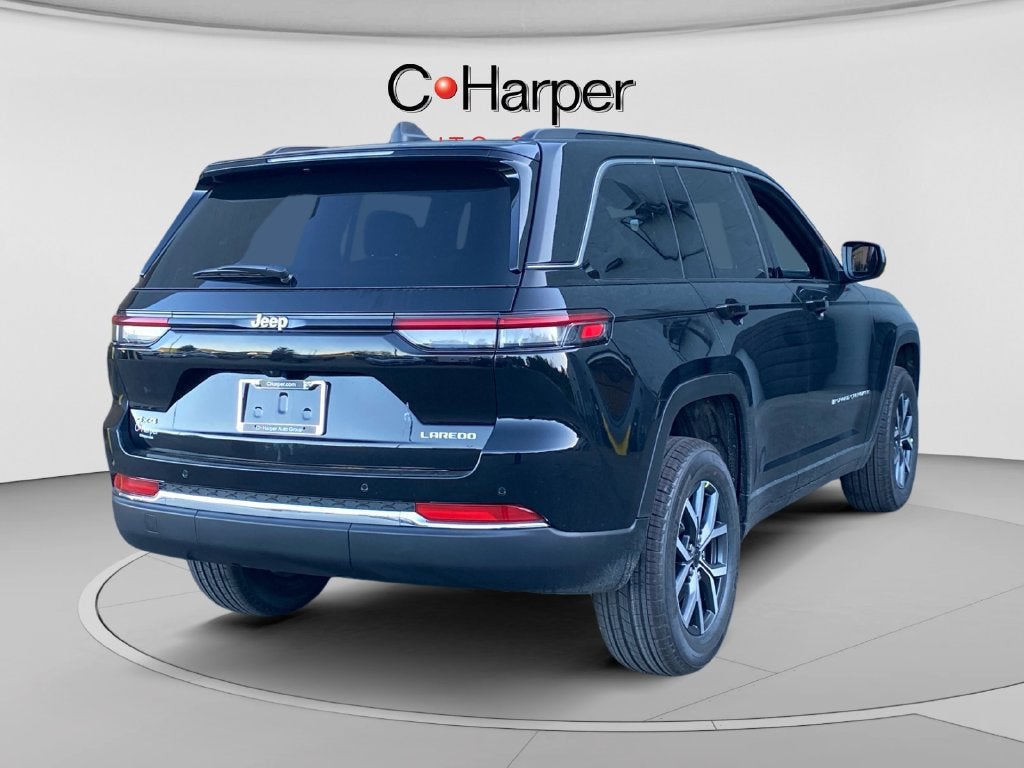 2027 Jeep Grand Cherokee Laredo X