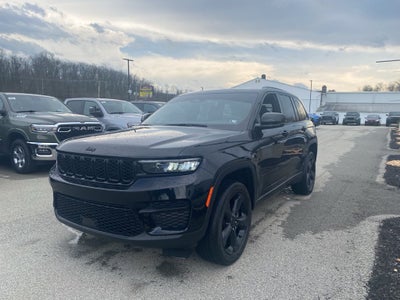 2023 Jeep Grand Cherokee Altitude