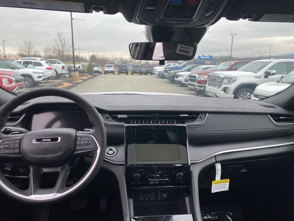 2026 Jeep Grand Cherokee GRAND CHEROKEE LAREDO X 4X4