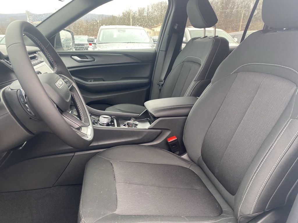 2026 Jeep Grand Cherokee GRAND CHEROKEE LAREDO 4X4