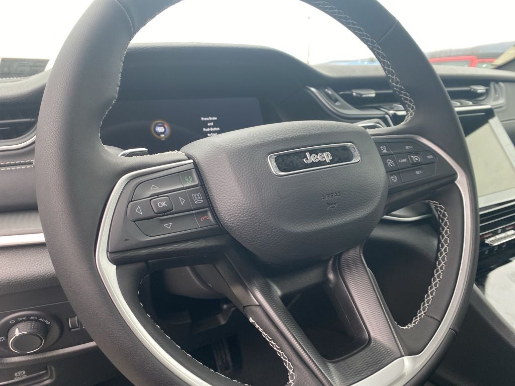 2026 Jeep Grand Cherokee GRAND CHEROKEE LAREDO 4X4