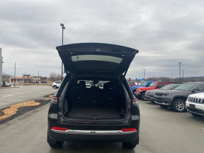 2026 Jeep Grand Cherokee GRAND CHEROKEE LAREDO X 4X4