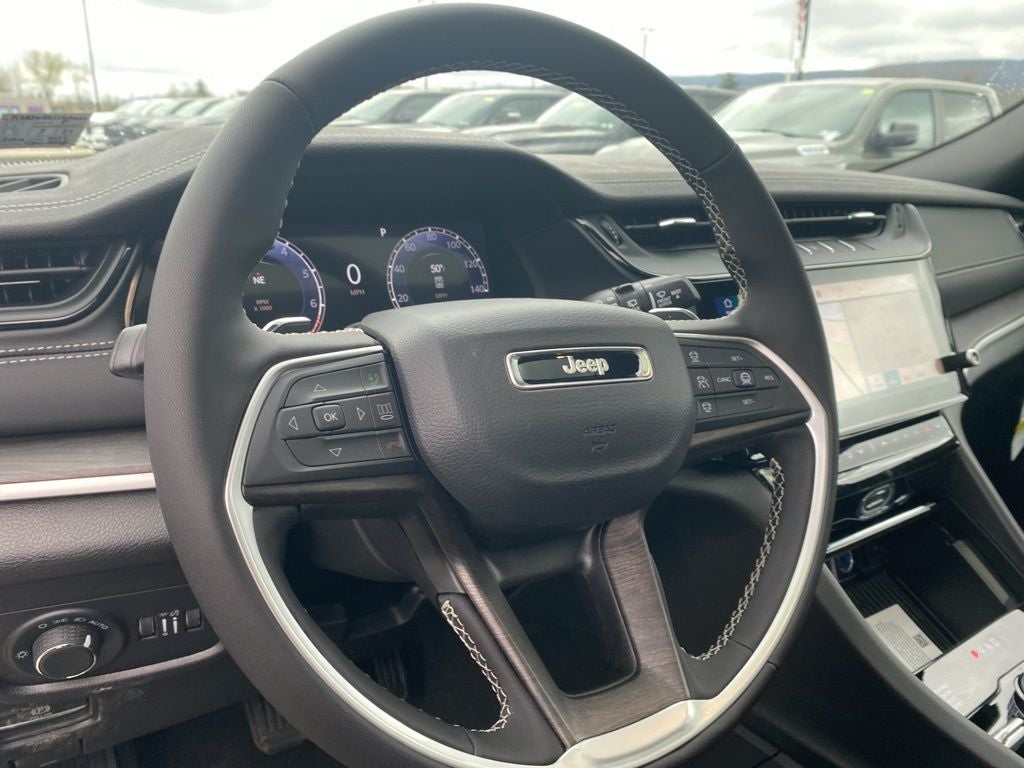 2026 Jeep Grand Cherokee GRAND CHEROKEE LAREDO 4X4