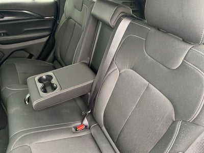 2026 Jeep Grand Cherokee GRAND CHEROKEE LAREDO X 4X4