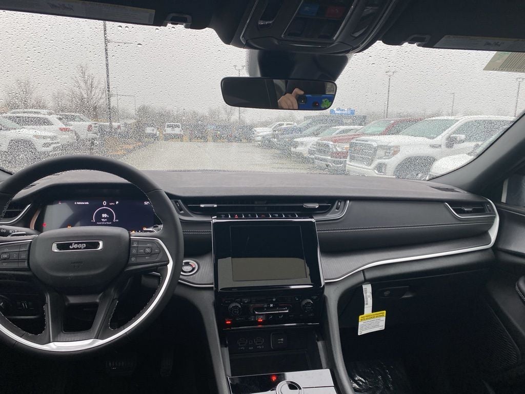 2026 Jeep Grand Cherokee GRAND CHEROKEE LAREDO X 4X4