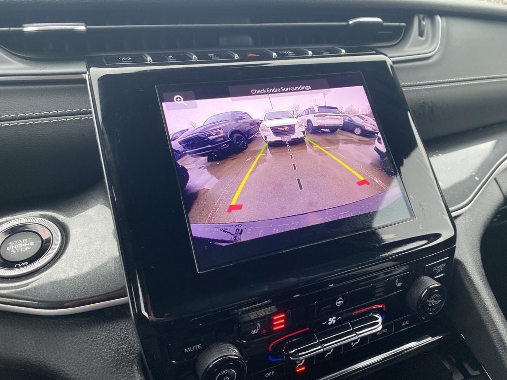 2026 Jeep Grand Cherokee GRAND CHEROKEE LAREDO X 4X4