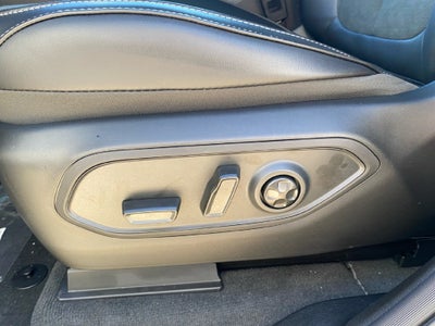 2027 Jeep Grand Cherokee Laredo Altitude