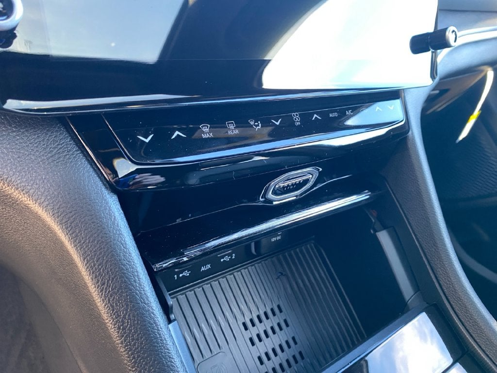 2027 Jeep Grand Cherokee Laredo Altitude