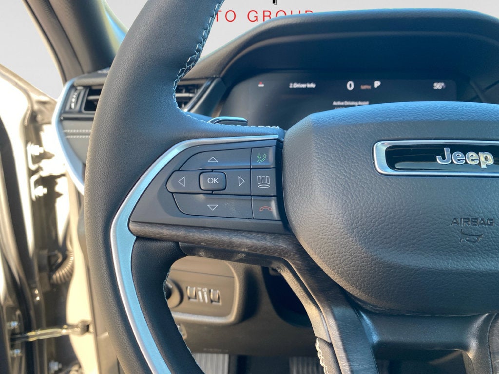 2027 Jeep Grand Cherokee Laredo Altitude