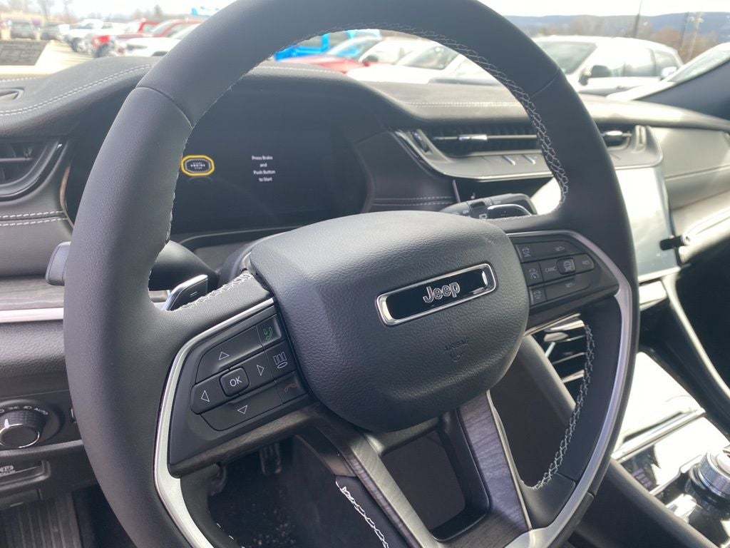 2026 Jeep Grand Cherokee GRAND CHEROKEE LAREDO ALTITUDE 4X4