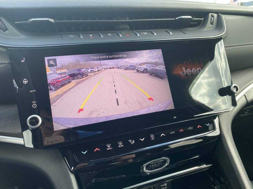 2026 Jeep Grand Cherokee GRAND CHEROKEE LAREDO ALTITUDE 4X4