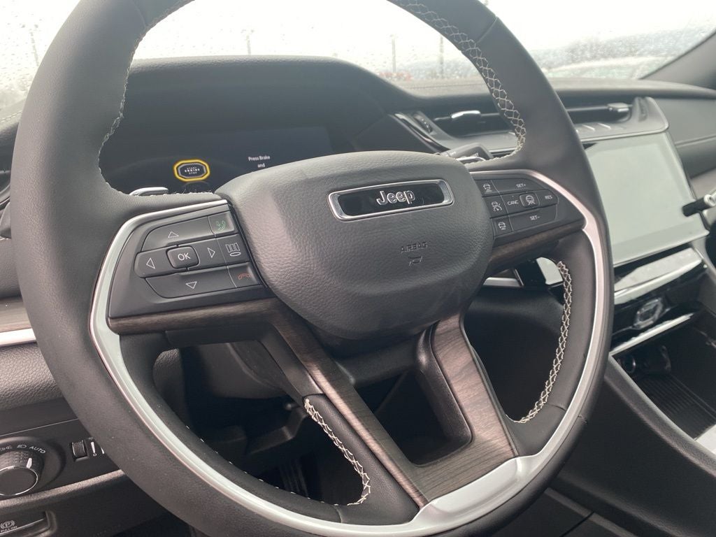 2026 Jeep Grand Cherokee GRAND CHEROKEE LAREDO ALTITUDE 4X4