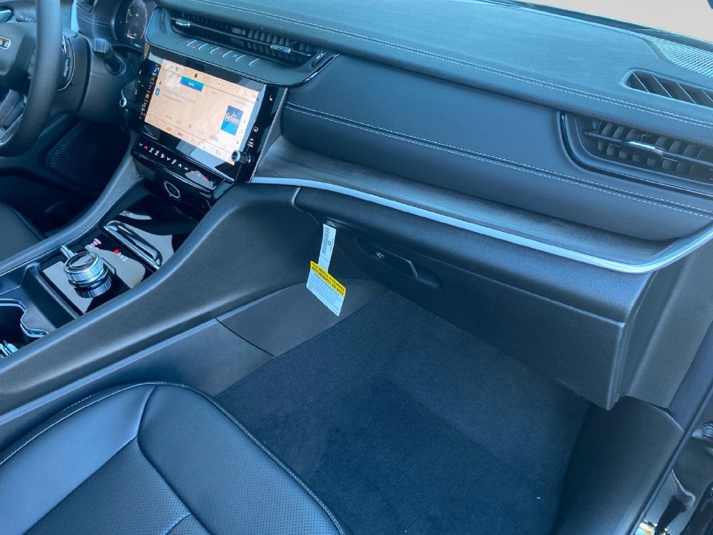 2027 Jeep Grand Cherokee Limited Reserve