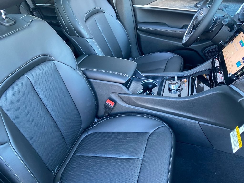 2027 Jeep Grand Cherokee Limited Reserve