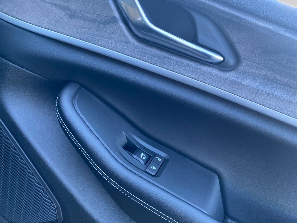 2027 Jeep Grand Cherokee Limited Reserve