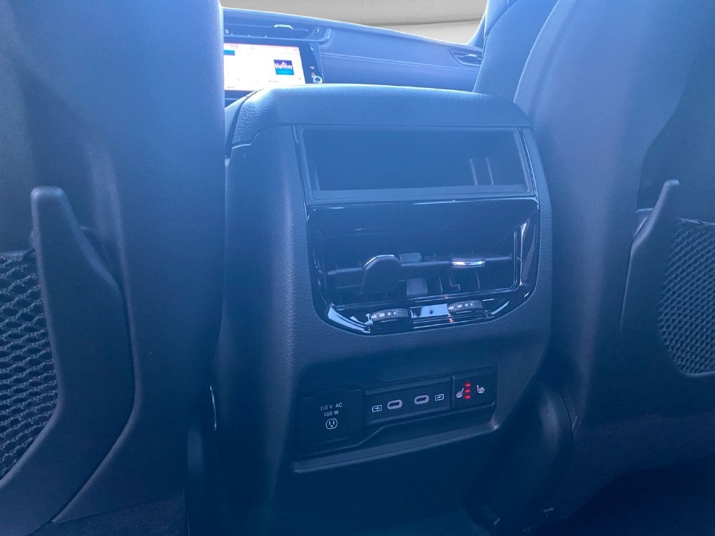 2027 Jeep Grand Cherokee Limited Reserve