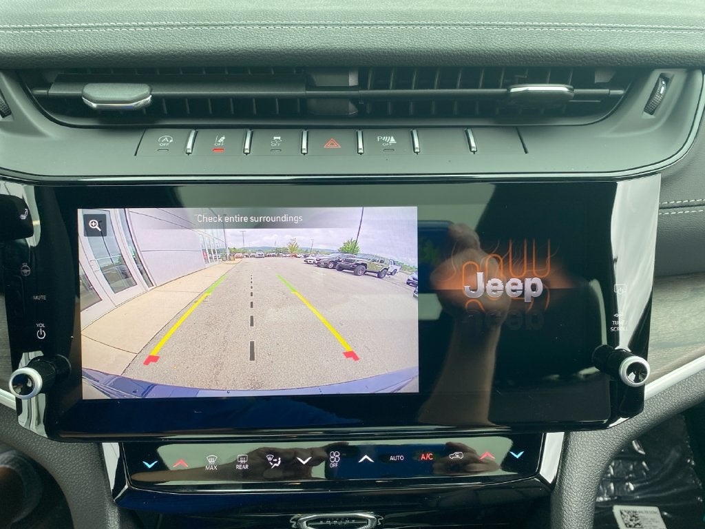 2027 Jeep Grand Cherokee Limited