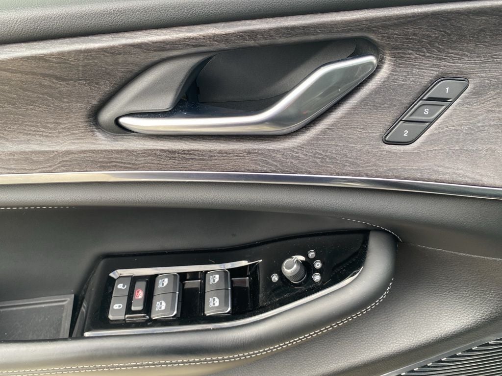 2022 Jeep Grand Cherokee Overland