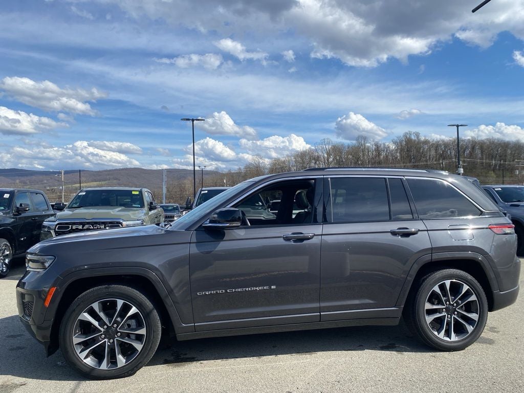 2022 Jeep Grand Cherokee Overland 4x4