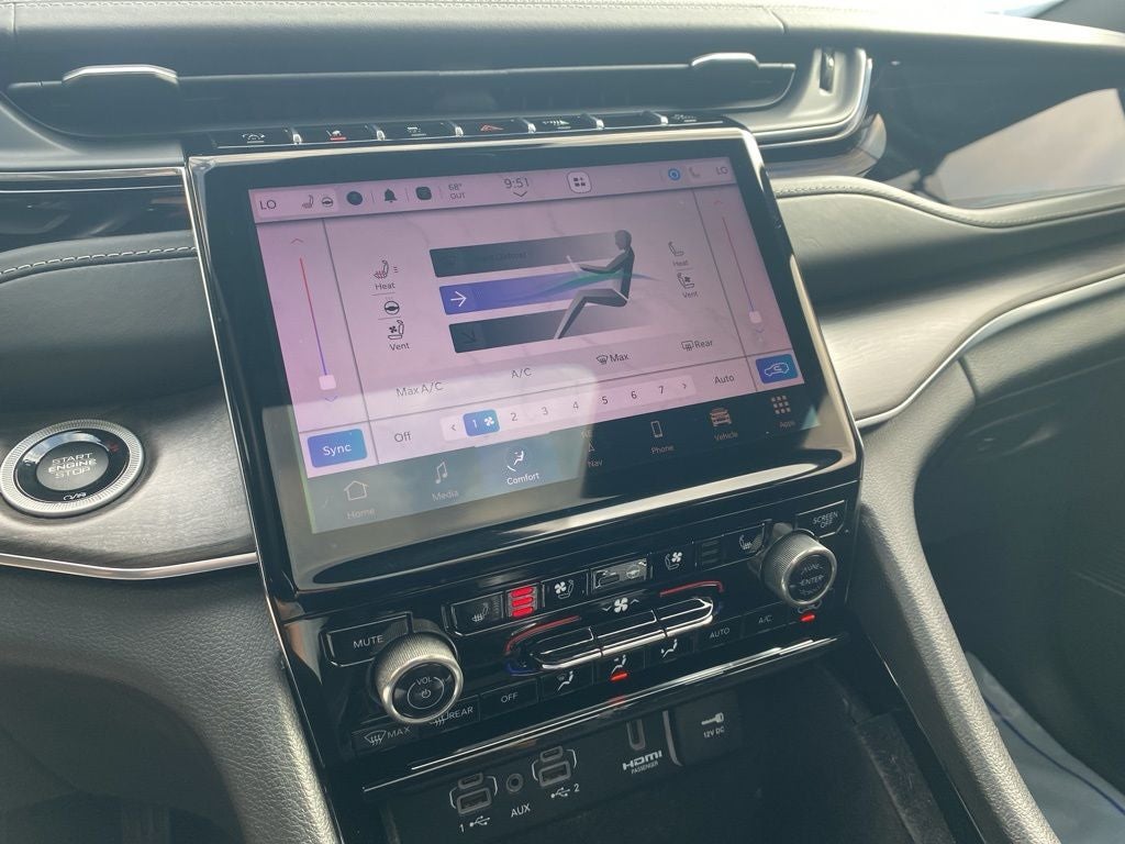 2022 Jeep Grand Cherokee Overland