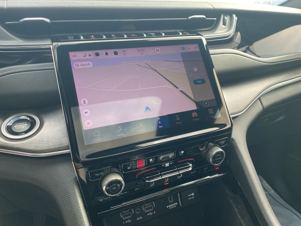 2022 Jeep Grand Cherokee Overland