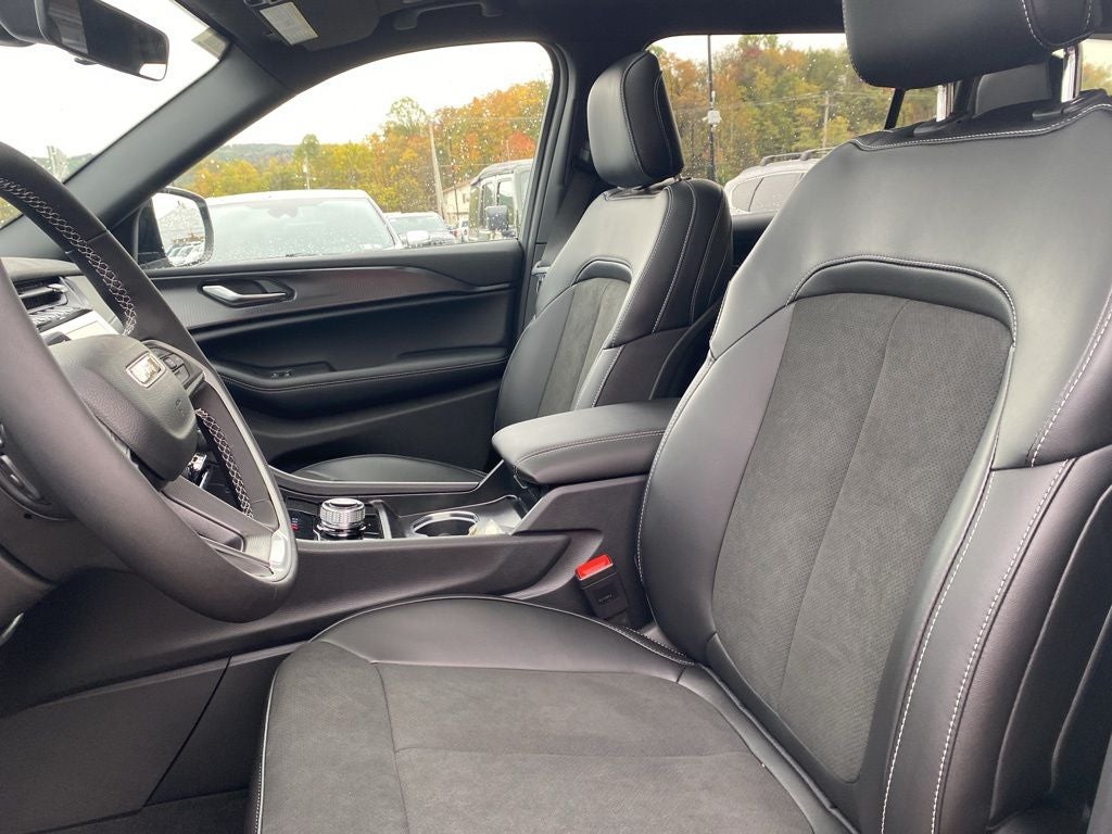 2025 Jeep Grand Cherokee L GRAND CHEROKEE L ALTITUDE X 4X4