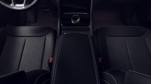 2026 Jeep Grand Cherokee L GRAND CHEROKEE L LAREDO X 4X4