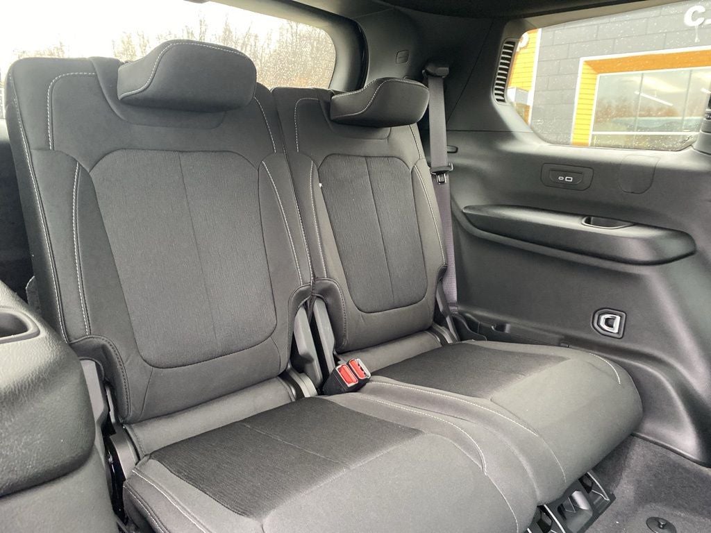 2026 Jeep Grand Cherokee L GRAND CHEROKEE L LAREDO X 4X4