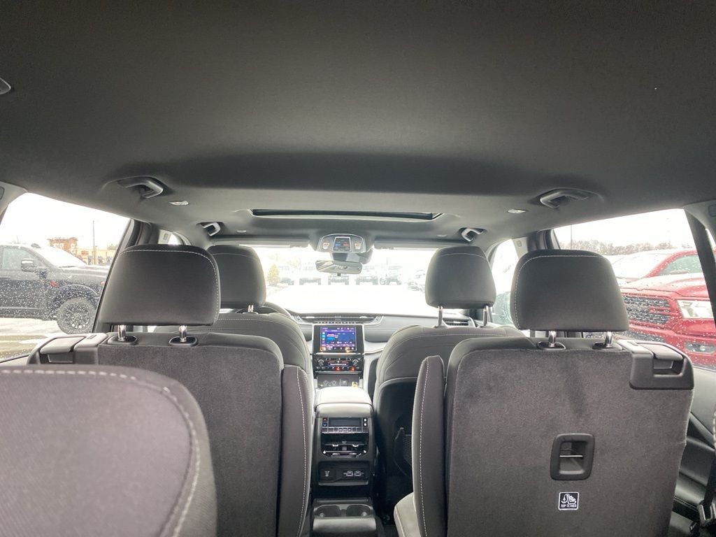 2026 Jeep Grand Cherokee L GRAND CHEROKEE L LAREDO X 4X4