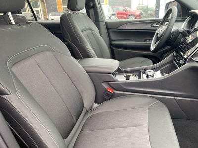 2026 Jeep Grand Cherokee L GRAND CHEROKEE L LAREDO X 4X4