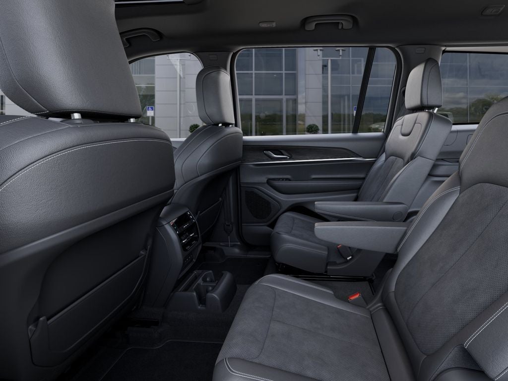 2026 Jeep Grand Cherokee L Laredo