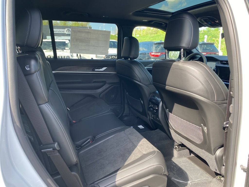 2026 Jeep Grand Cherokee L Altitude