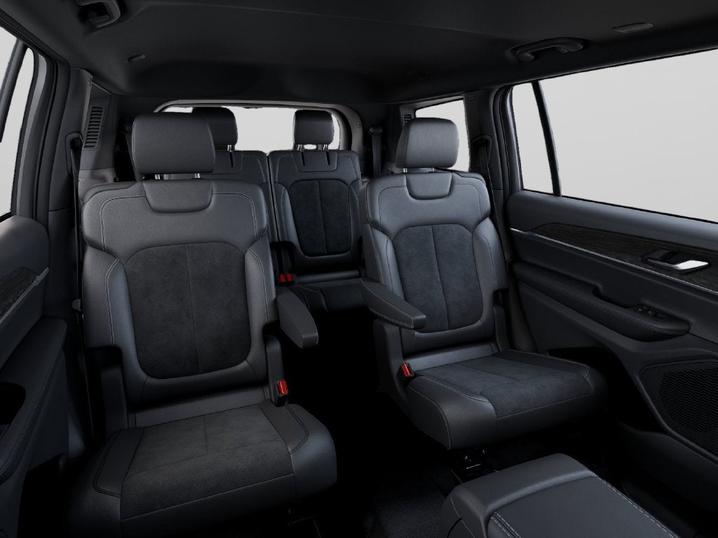 2027 Jeep Grand Cherokee L Laredo Altitude