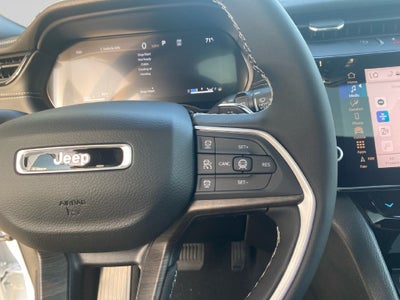 2027 Jeep Grand Cherokee L Laredo Altitude
