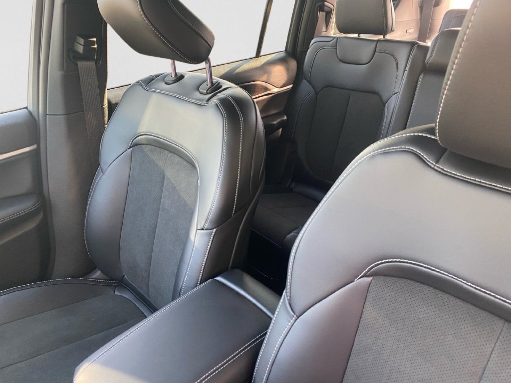 2027 Jeep Grand Cherokee L Laredo Altitude