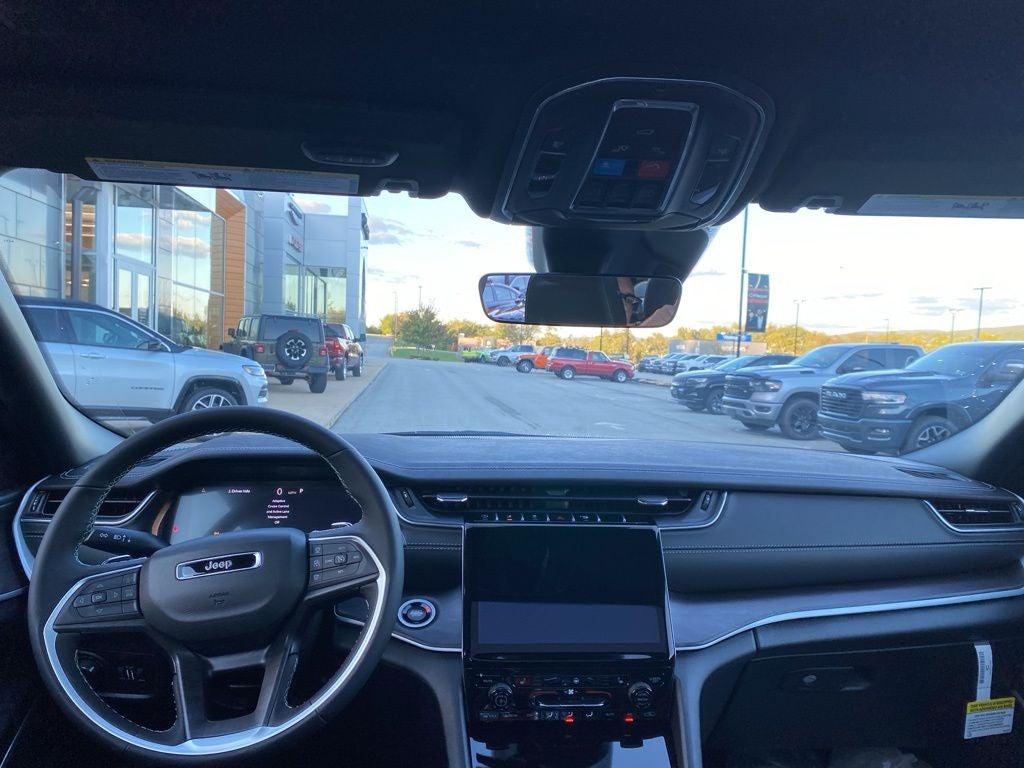 2025 Jeep Grand Cherokee L GRAND CHEROKEE L LIMITED 4X4