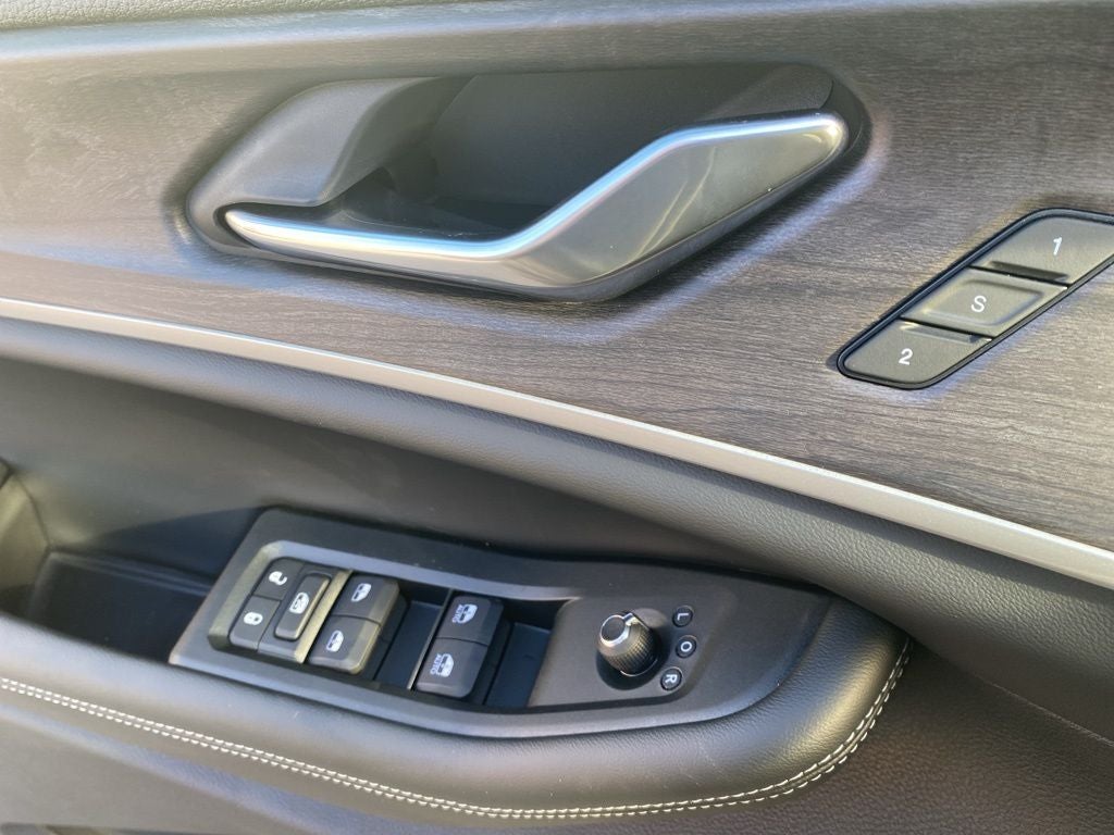 2025 Jeep Grand Cherokee L GRAND CHEROKEE L LIMITED 4X4