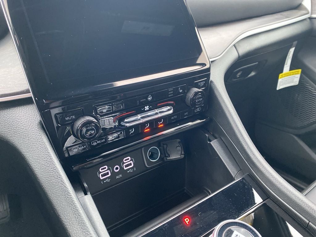 2025 Jeep Grand Cherokee L GRAND CHEROKEE L LIMITED 4X4