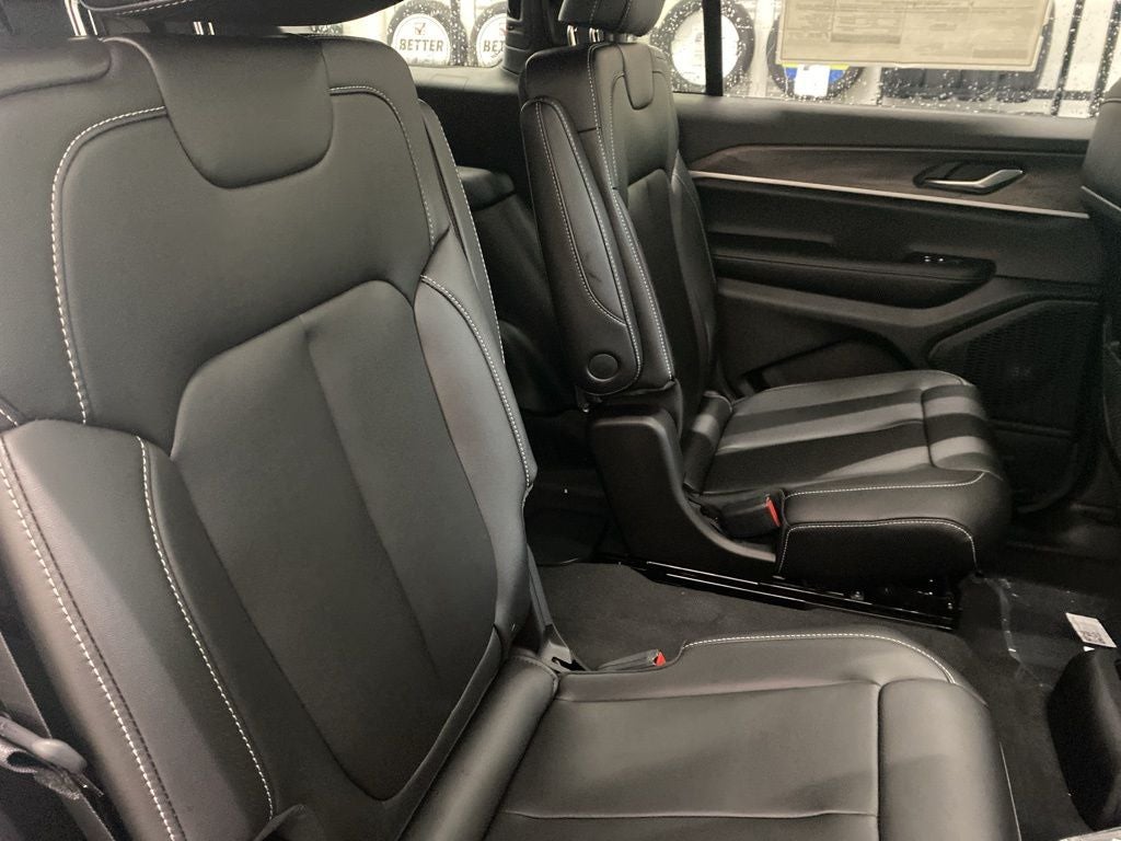 2025 Jeep Grand Cherokee L GRAND CHEROKEE L LIMITED 4X4