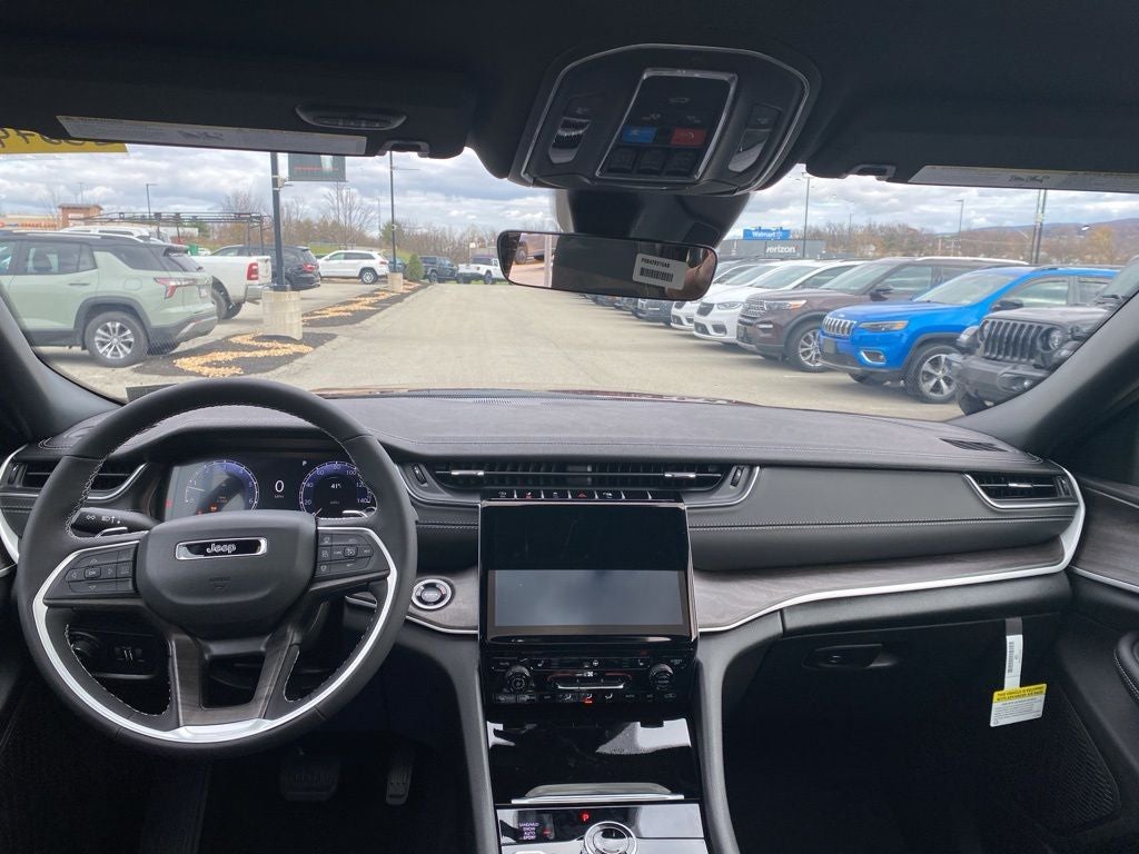 2025 Jeep Grand Cherokee L GRAND CHEROKEE L LIMITED 4X4