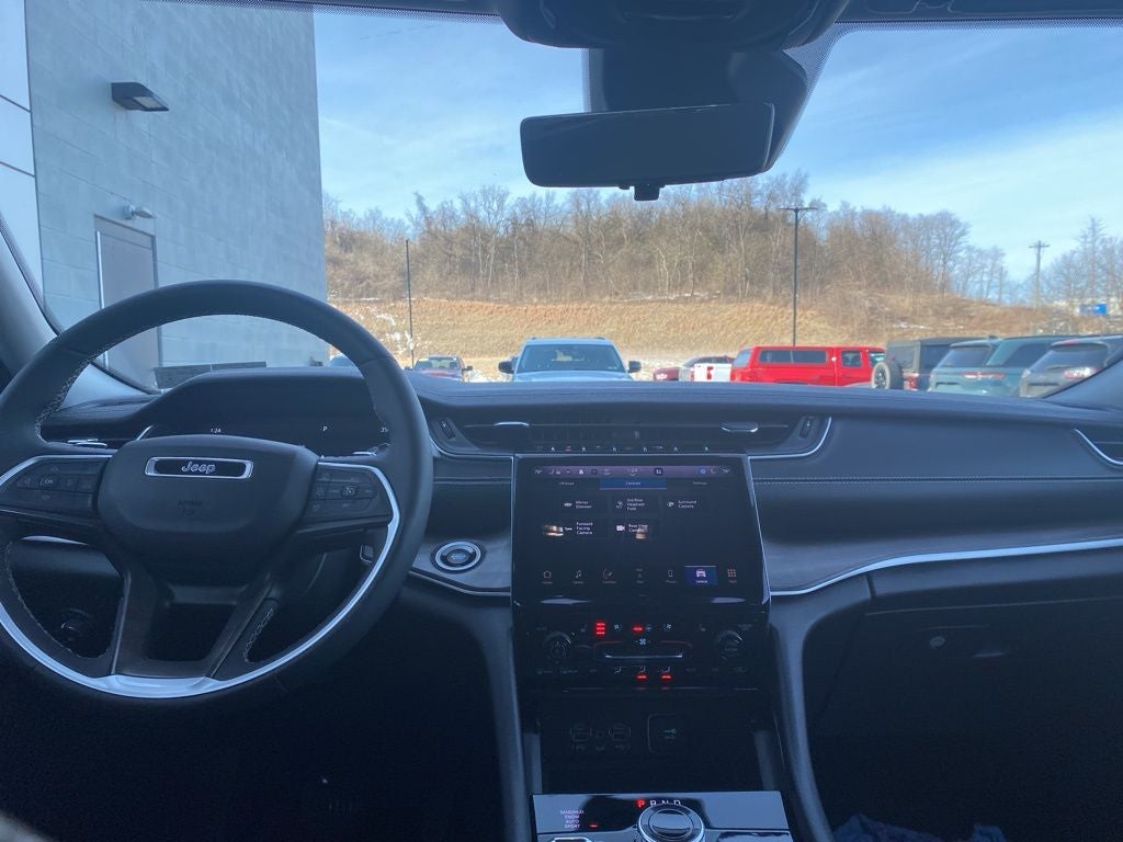 2023 Jeep Grand Cherokee L Limited 4x4