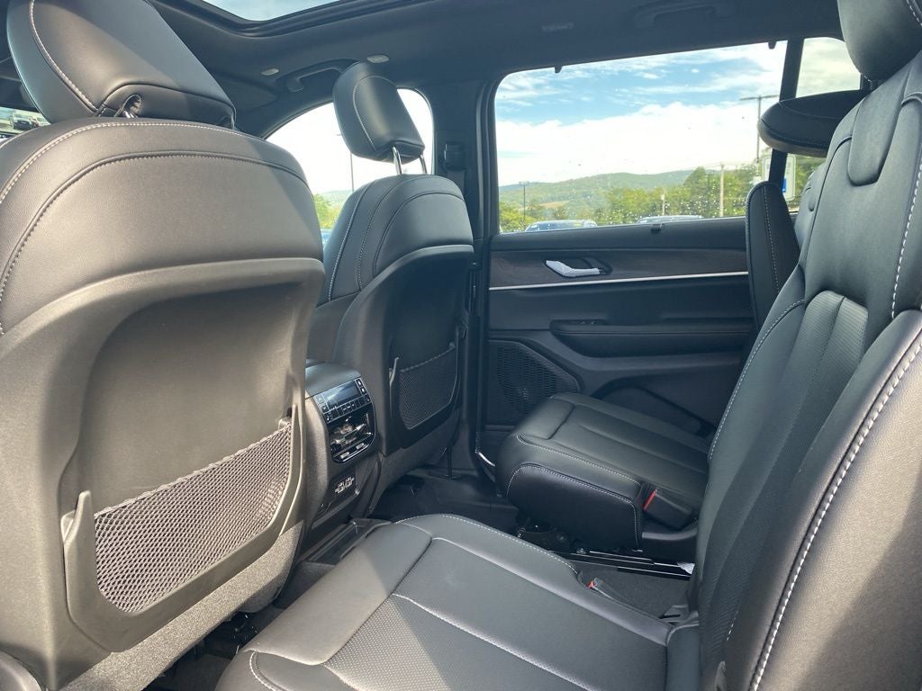 2025 Jeep Grand Cherokee L GRAND CHEROKEE L LIMITED 4X4