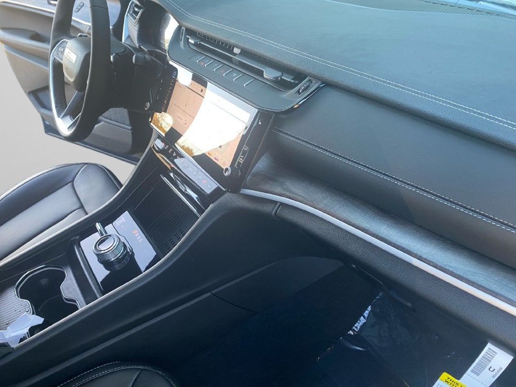 2027 Jeep Grand Cherokee L Limited