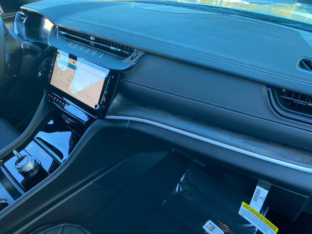 2027 Jeep Grand Cherokee L Limited