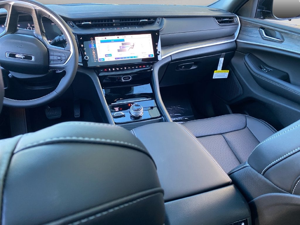 2027 Jeep Grand Cherokee L Limited