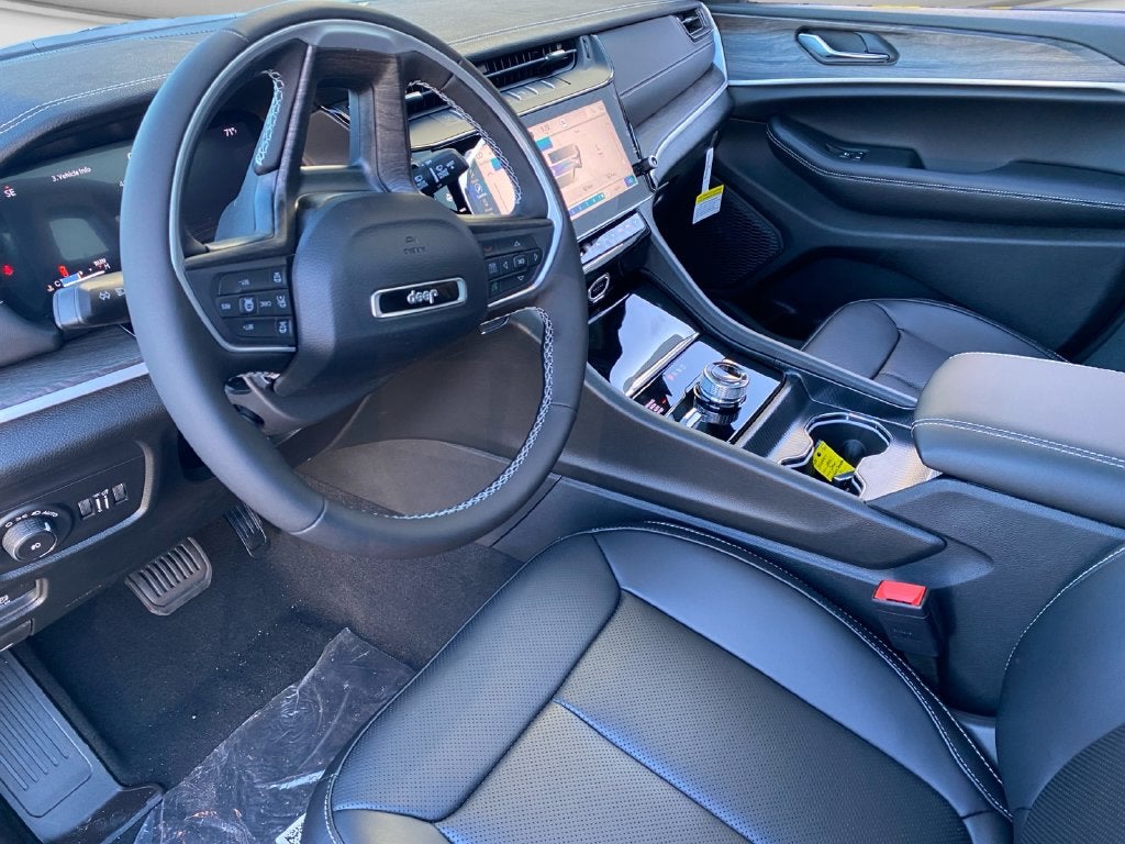 2027 Jeep Grand Cherokee L Limited