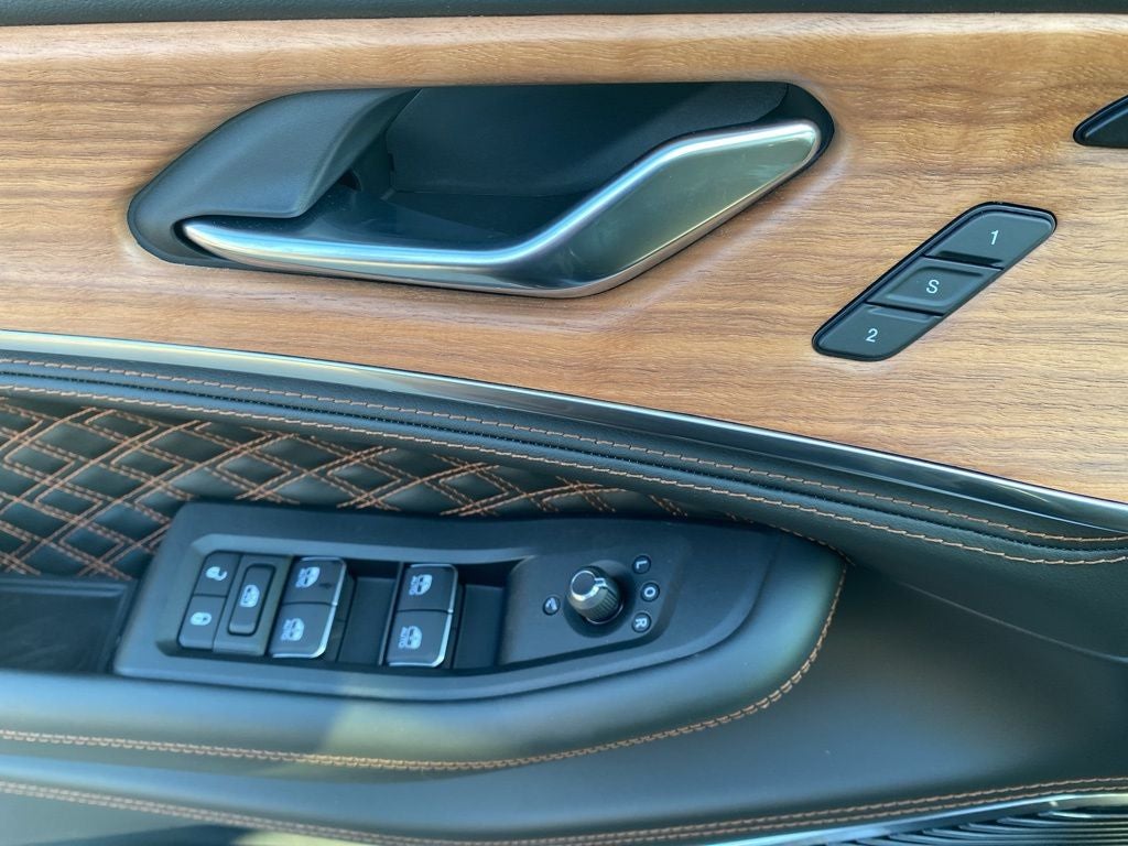 2025 Jeep Grand Cherokee L GRAND CHEROKEE L SUMMIT RESERVE 4X4