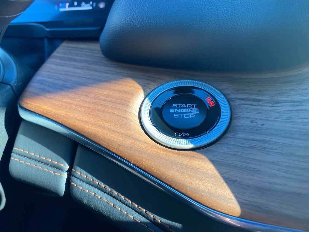 2025 Jeep Grand Cherokee L GRAND CHEROKEE L SUMMIT RESERVE 4X4